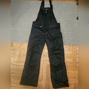 AQ black snow overalls. Unisex adult size Small. Great condition.